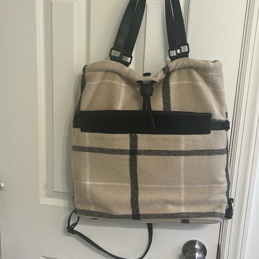 Beis Messenger Bag